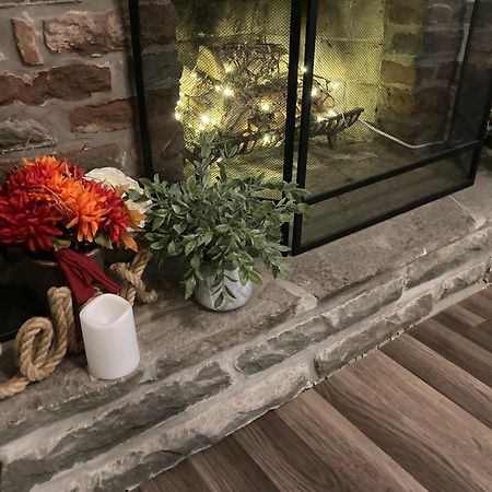 Peaceful Seasonal Wooded Cottage Close To Everything Tafton Esterno foto