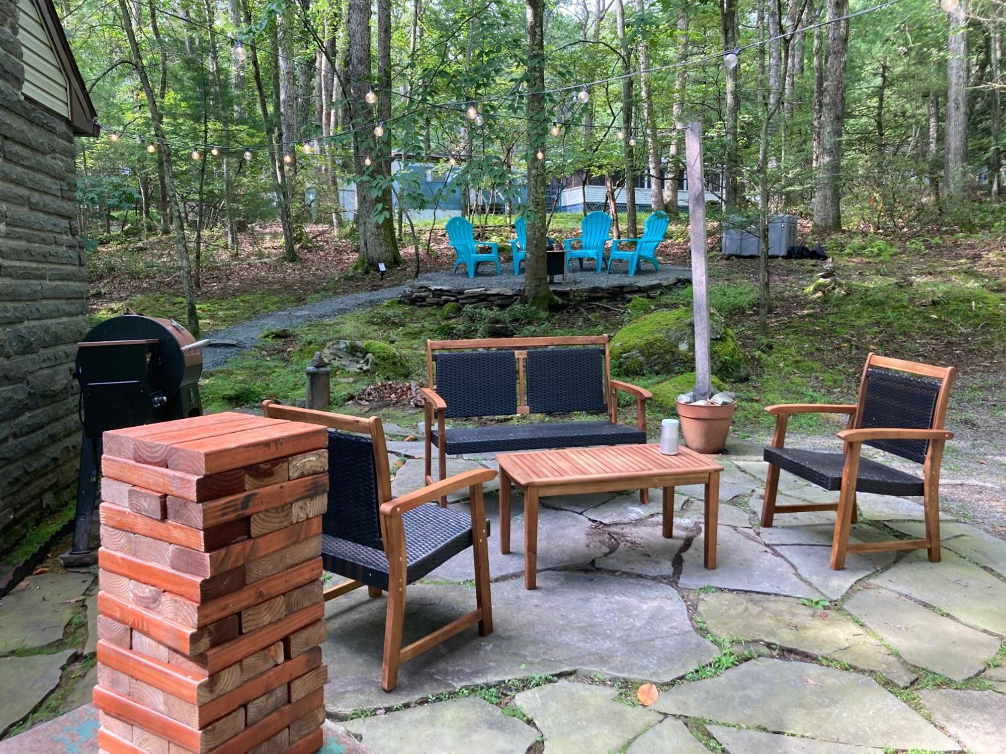 Peaceful Seasonal Wooded Cottage Close To Everything Tafton Esterno foto